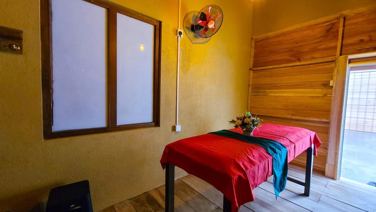 Greenville Resort And Spa Дамбула Екстериор снимка