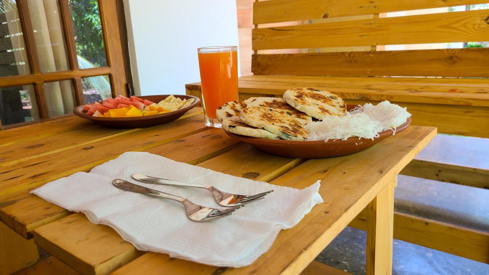 Greenville Resort And Spa Дамбула Екстериор снимка